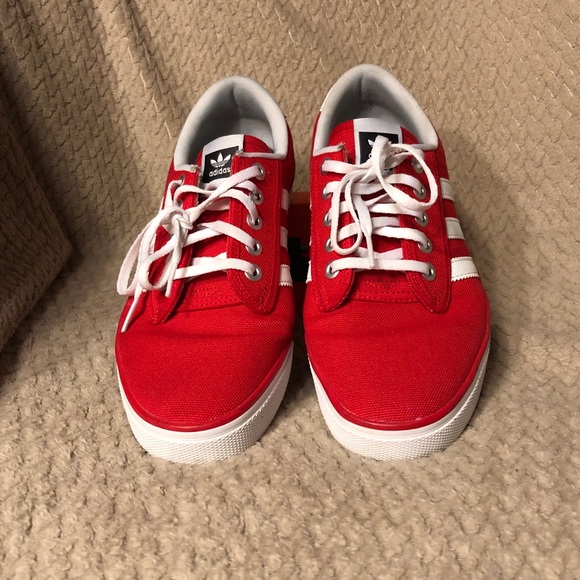 adidas kiel red